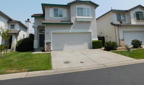 8761 Noble Fir Ln, Elk Grove, CA 95758-6786