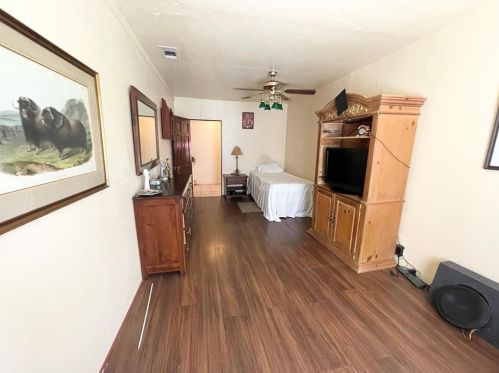 4033 Valentine St, Fort Worth TX  76107-6308 exterior