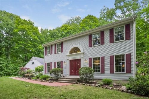 260 Rockwood Dr, Southington, CT 06489-4624