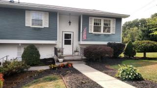 705 Ruskin Dr, Altoona, PA 16602-2927