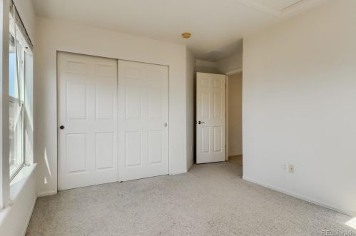 25028 Canal Pl, Aurora CO 80018-1627 exterior