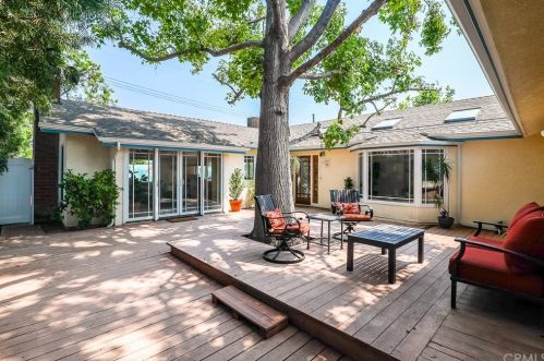 12122 Oak Leaf Dr, Los Alamitos, CA 90720-4624