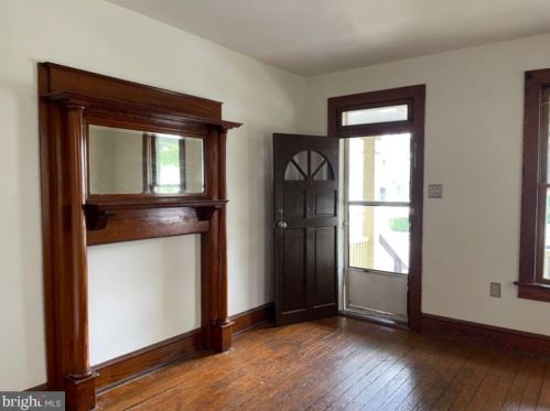 434 Franklin St, Hanover, PA 17331-3911