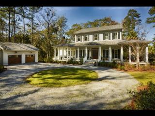 155 Mount Pelia Rd, Bluffton, SC 29910-8352