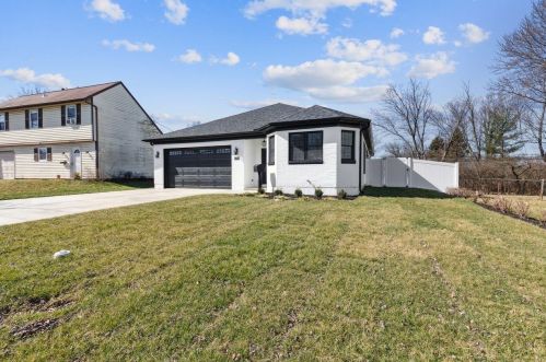 11777 Cedarcreek Dr, Cincinnati, OH 45240-1609