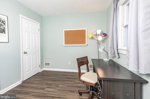 12 Hopatcong Dr, Trenton NJ  08648-4111 exterior