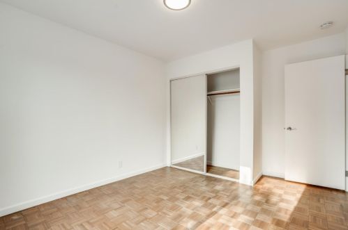 2467 Lacey Dr, Milpitas CA 95035-6122 exterior