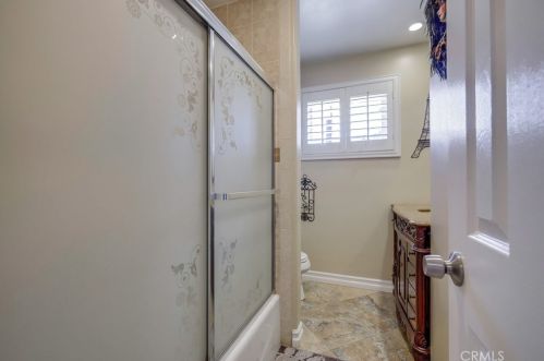 305 Kenmore St, Anaheim CA  92804-2114 exterior