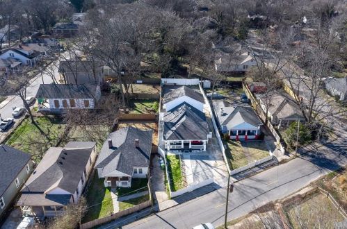 964 Mayson Turner Rd, Atlanta GA  30314-2852 exterior