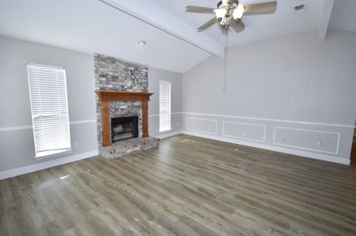 636 Waxahachie St, Midlothian TX  76063-2178 exterior