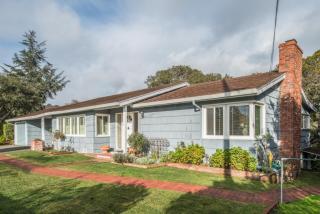 25185 Stewart Pl, Carmel, CA 93923-8305