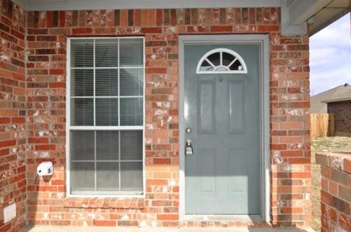 1708 Lady Rachael Ct, Fort Worth TX  76134-4325 exterior