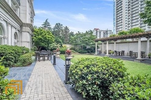 199 14th St, Atlanta GA  30318-7827 exterior