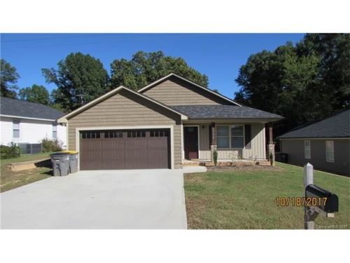 700 Murphy St, Kannapolis, NC 28081-4854