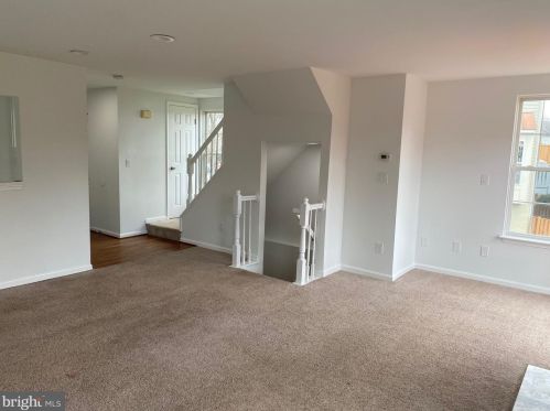 9638 Bedder Stone Pl, Bristow VA  20136-1232 exterior
