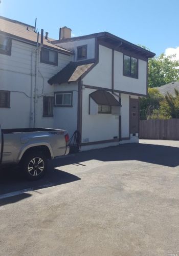 517 D St, San Rafael, CA 94901-3801