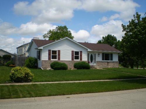 7005 Astoria Dr, Plainfield, IL 60586-5856