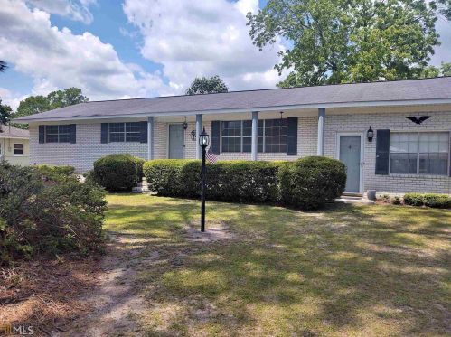 109 Roundtree St, Portal, GA 30450-4301