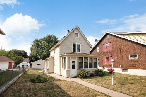 962 Cook Ave, Saint Paul MN  55106-3235 exterior