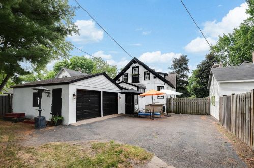 2209 2nd St, Saint Paul MN  55110-3204 exterior