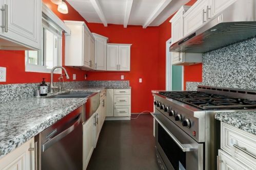 935 Fairview St, Anaheim CA  92801-3415 exterior