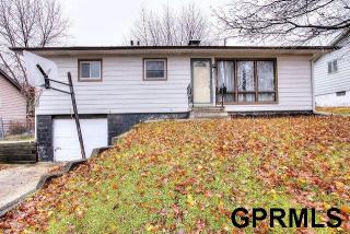 3619 Oak St, Omaha, NE 68105-3528