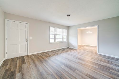 455 Edisto Dr, North Augusta, SC 29841-2725