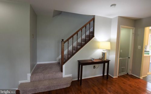 6100 Heron Pond Ct, Springfield VA  22015-3738 exterior