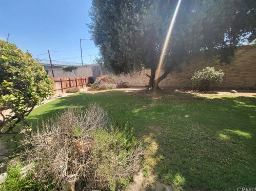 2617 Deodar St, Santa Ana CA 92705-1700 exterior