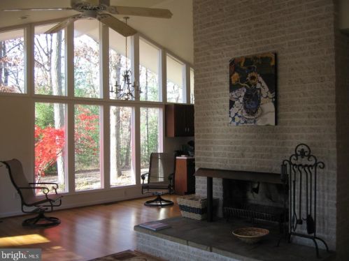 135 Lizzie Mills Rd, Castleton VA  22716-2901 exterior