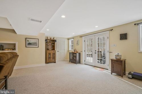 7619 Highland St, Springfield VA  22150-3934 exterior