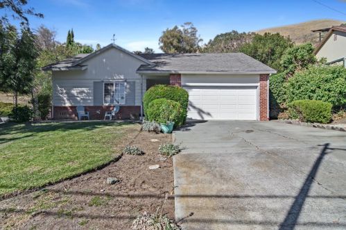 895 Boulder Dr, San Jose, CA 95132-3207