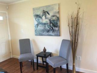 44 Balsam Rd, Levittown PA  19057-3010 exterior