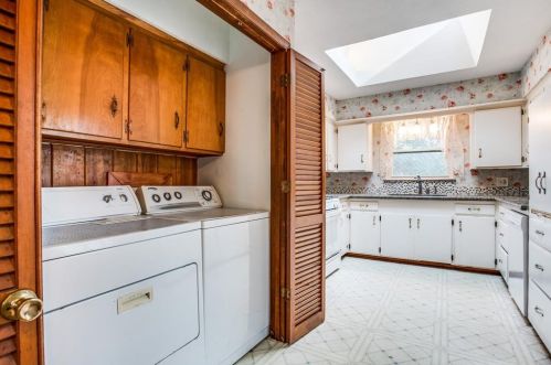 809 Blossom Rd, Garland TX 75041-2955 exterior