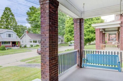 2215 Hannaford Ave, Cincinnati, OH 45212-1611