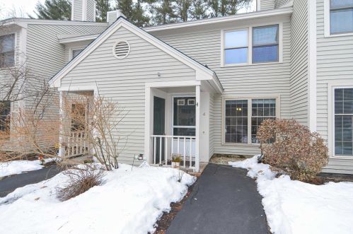 4 Woodland Grn, Rochester, NH 03868-5716