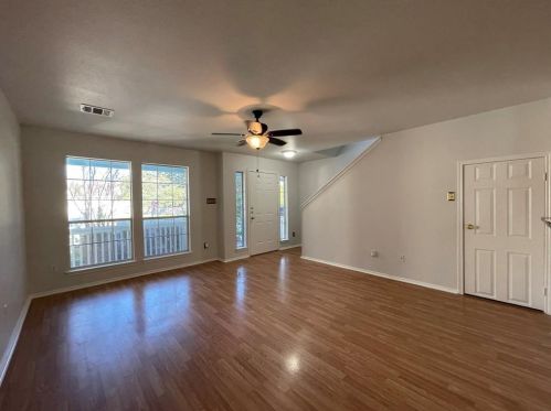 340 Wetzel, Uhland TX  78640-9209 exterior