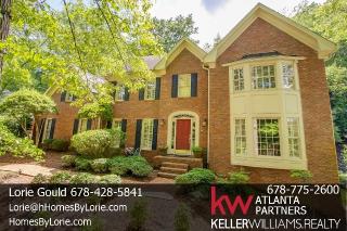 8845 Glen Ferry Dr, Alpharetta, GA 30022-5372
