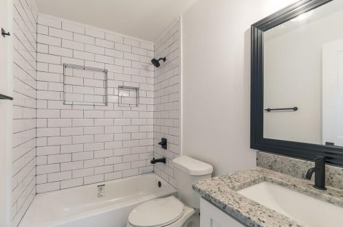 2410 Jefferson Ter, Atlanta GA  30344-2718 exterior