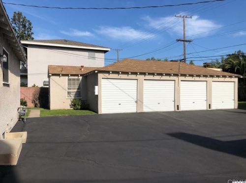440 Stocker St, Glendale CA  91202-2331 exterior