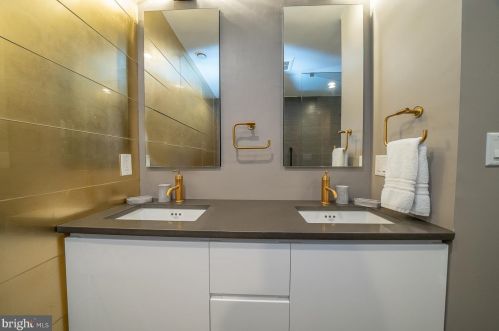 2023 Chancellor St, Philadelphia PA 19103-5604 exterior