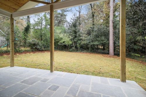 1673 Beacon Hill Blvd, Atlanta GA  30329-2517 exterior