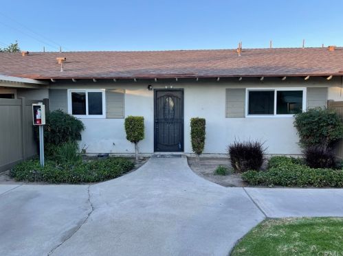3139 Chapman Ave, Orange CA  92868-1702 exterior