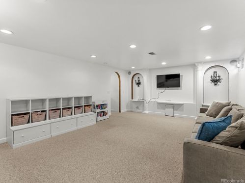 4930 Clarkson St, Englewood CO  80113-7008 exterior