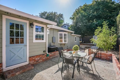 955 Lundy Ln, Los Altos CA 94024-5934 exterior