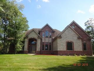 24311 Forestview Ct, Crete, IL 60417-1851
