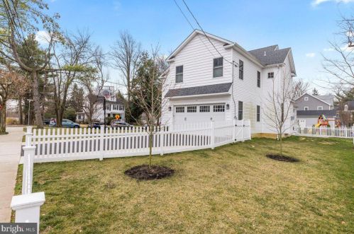 17 Redman Ave, Tavistock NJ  08033-2316 exterior