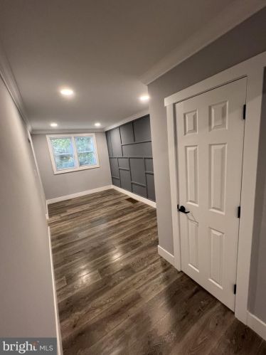 4950 19th St, Philadelphia PA  19112-0017 exterior