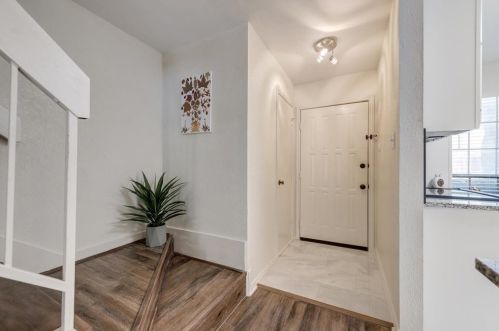 7431 Kingswood Cir, Fort Worth TX  76133-6534 exterior