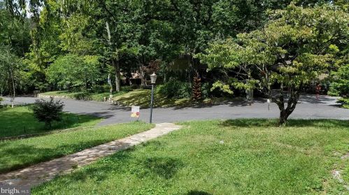 32 Pendle Ct, Berkeley Springs WV  25411-3242 exterior